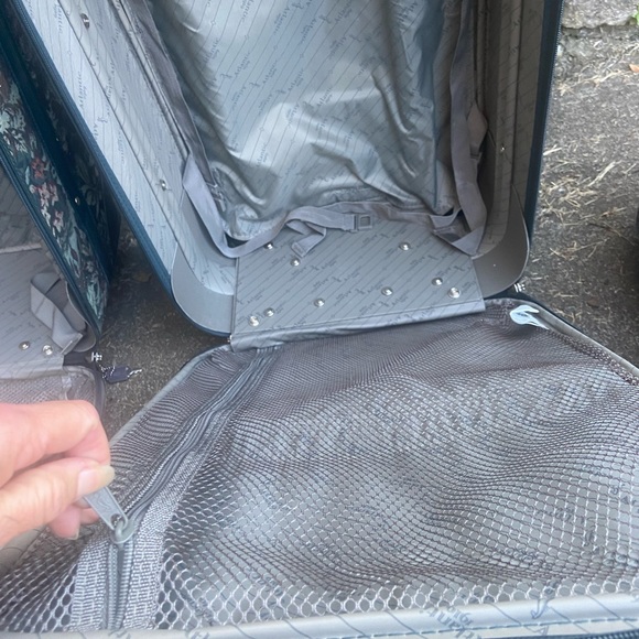 - 3 PIECE  Atlantic luggage set- excellent condition - Picture 12 of 13